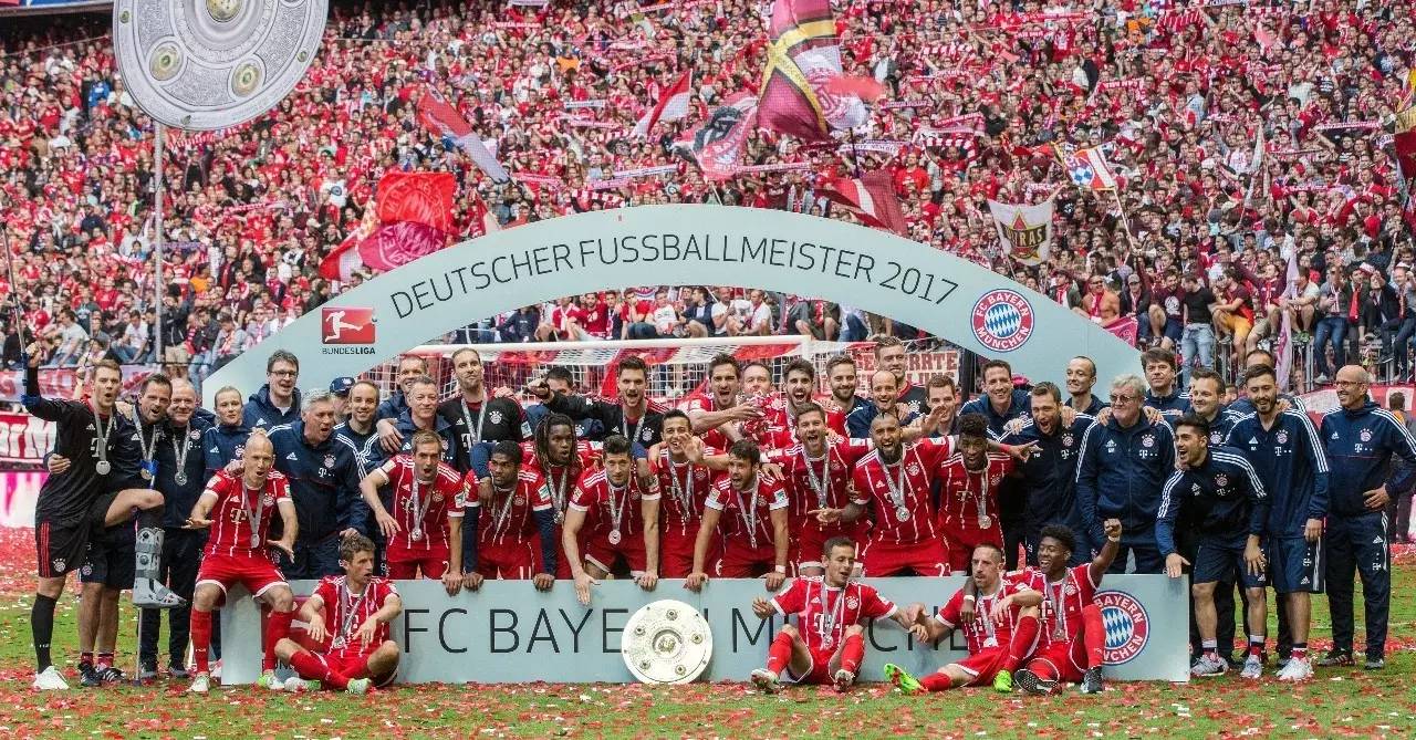 官方：阿森纳与女足主帅勒妮-斯莱杰斯完成续约，合同至2029年